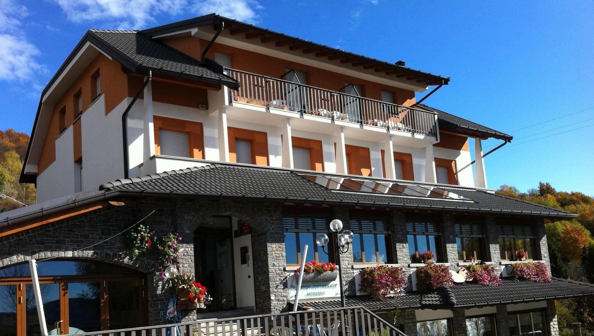 Albergo Moderno & Spa Fuipiano Valle Imagna Dış mekan fotoğraf