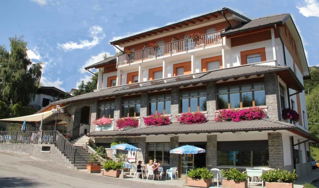 Albergo Moderno & Spa Fuipiano Valle Imagna Dış mekan fotoğraf